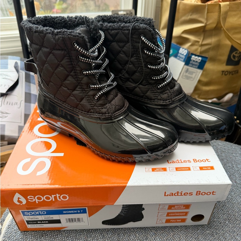 NEW Sporto Women's Black Quilted Rain Boots size 7
